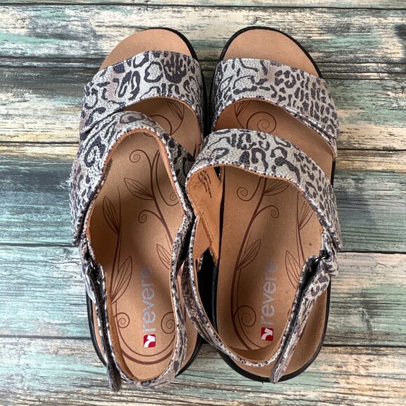 Revere Slingback Comfort Sandal 5M Silver Leather Open Toe Arch Support Walking - Picture 4 of 11